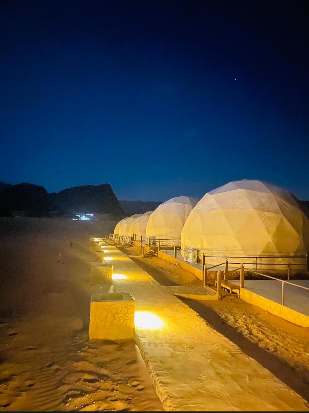 Wadi Rum Eagle Luxury Camp Kültér fotó